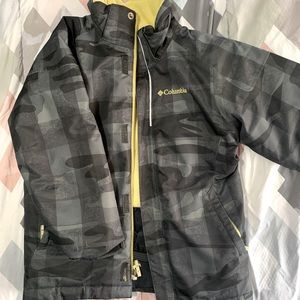 Boys size XS Columbia winter jacket
